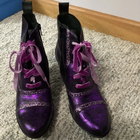 Born Booties - Picture 2 of 7